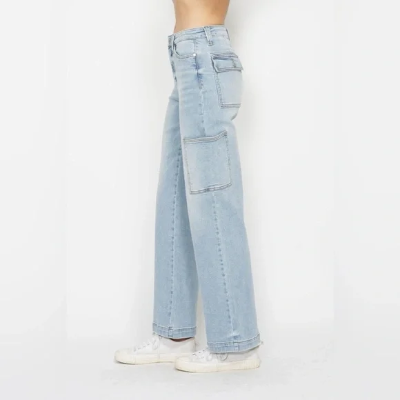 NWT Judy Blue PLUS + REG Size 90s Style High Waisted Straight Leg Cargo Jeans - Picture 3 of 8
